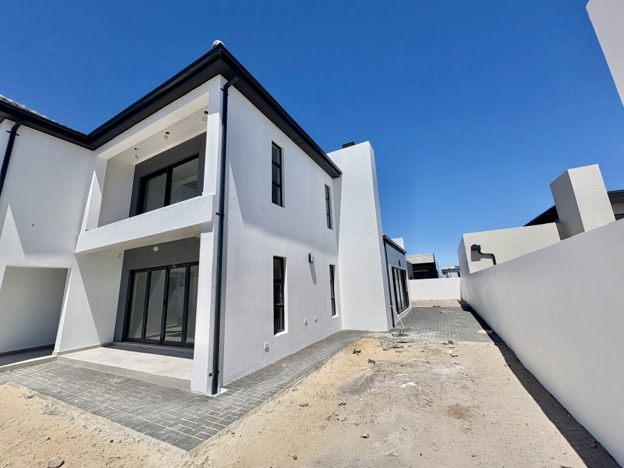 5 Bedroom Property for Sale in Sandown Western Cape